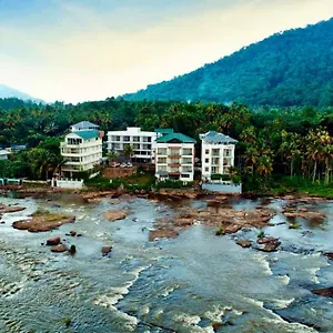 https://athirapilly-river-resort.kerala-hotels.net