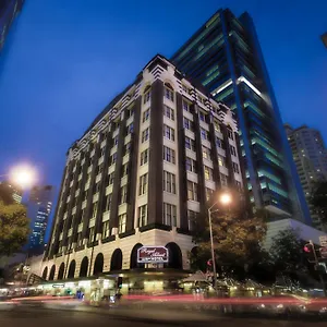 https://royal-albert-hotel.queenslandhotels.net