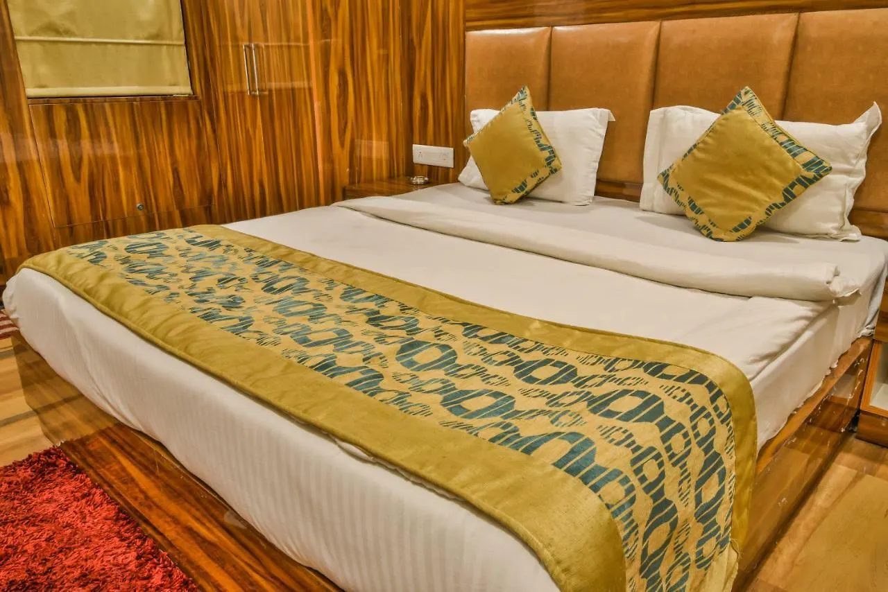 Olivia Entrance Delhi Airport Mahipalpur Hotel New Delhi