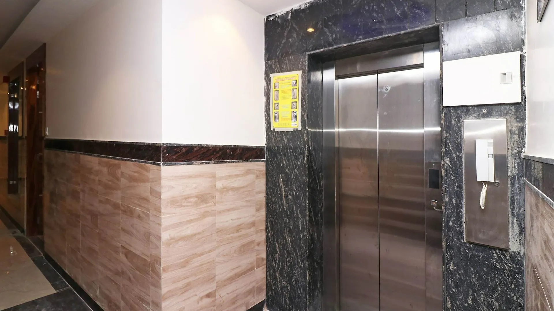 Olivia Entrance Delhi Airport Mahipalpur Hotel New Delhi 3*,  India