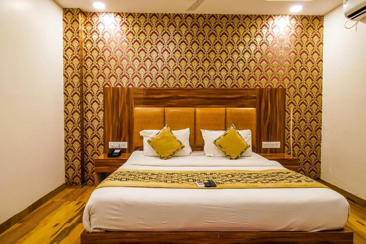 Olivia Entrance Delhi Airport Mahipalpur Hotel New Delhi